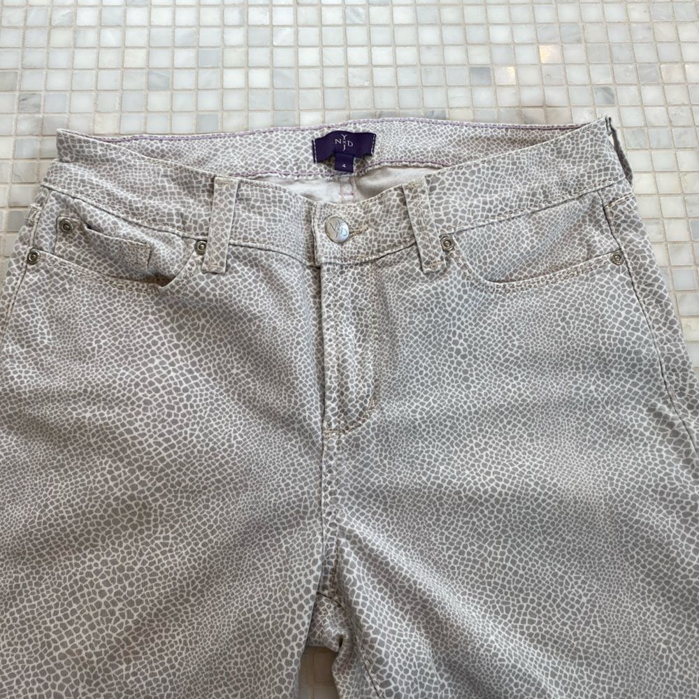 Not Your Daughter Jeans NYDJ Gray Animal Print Straight Jeans